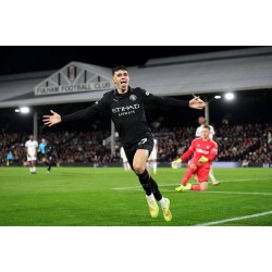 Phil Foden Valioliigan pelaajien arvopudotusten kärjessä